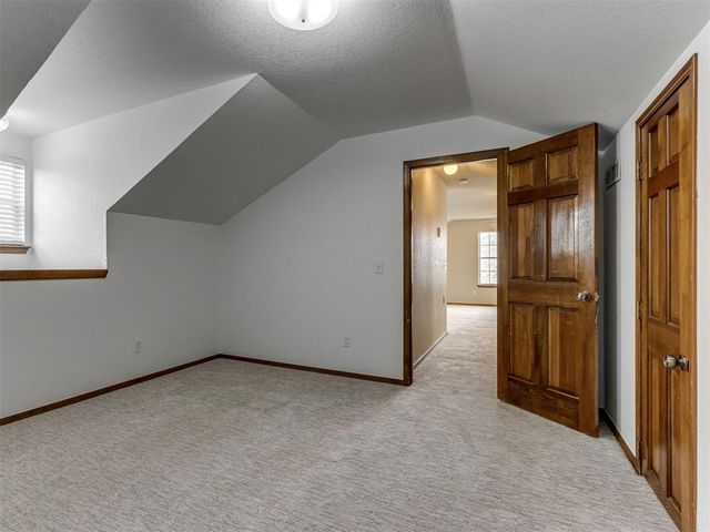 8329 NW 105th Terrace, Oklahoma City, OK 73162