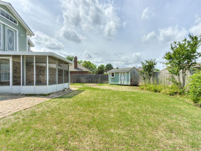 8329 NW 105th Terrace, Oklahoma City, OK 73162