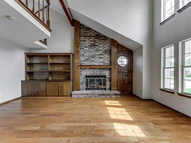 8329 NW 105th Terrace, Oklahoma City, OK 73162