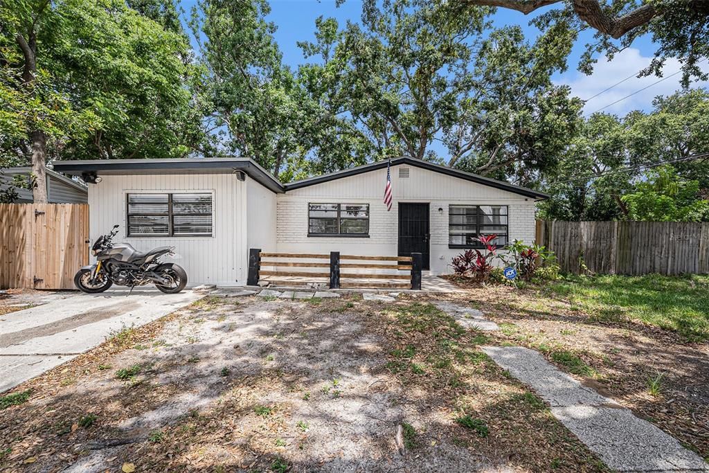 5801 92ND AVENUE N, Pinellas Park, FL 33782