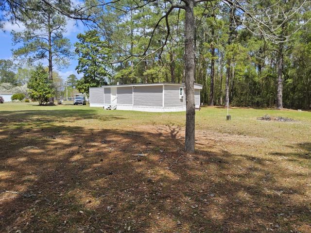 153 Crepe Myrtle Dr., Loris, SC 29569