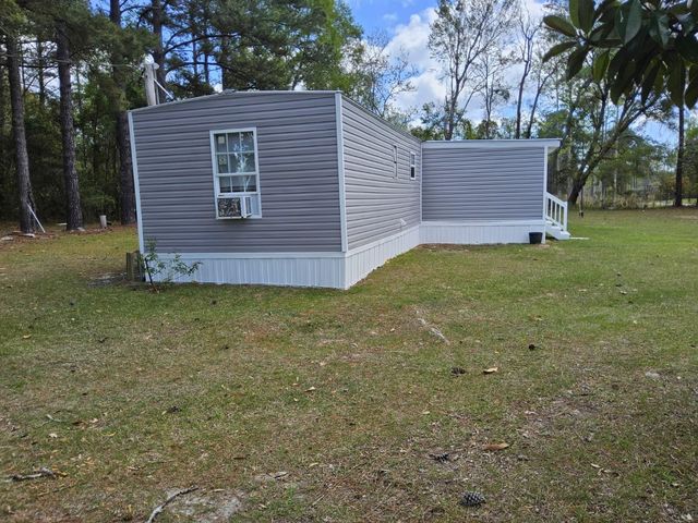 153 Crepe Myrtle Dr., Loris, SC 29569
