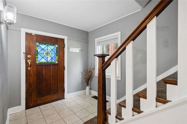 301 W Swissvale Avenue, Edgewood, PA 15218