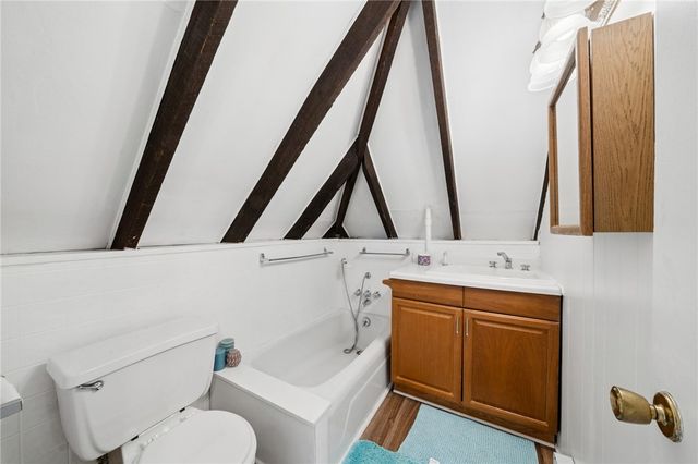 301 W Swissvale Avenue, Edgewood, PA 15218