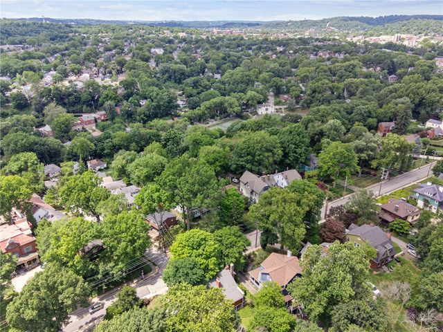 301 W Swissvale Avenue, Edgewood, PA 15218