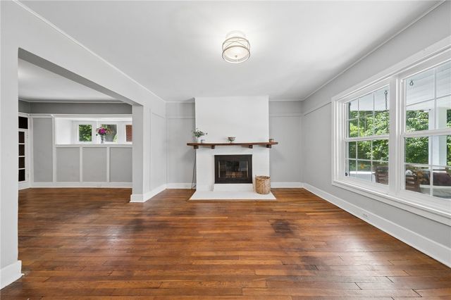 301 W Swissvale Avenue, Edgewood, PA 15218