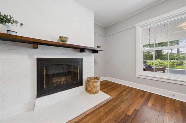 301 W Swissvale Avenue, Edgewood, PA 15218
