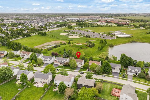 2315 Pagosa Springs Drive, Aurora, IL 60503