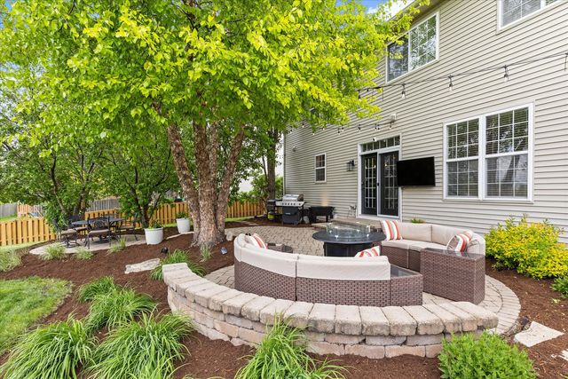 2315 Pagosa Springs Drive, Aurora, IL 60503