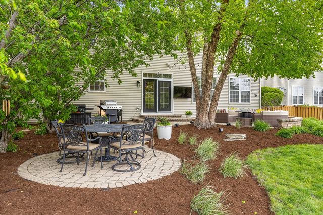 2315 Pagosa Springs Drive, Aurora, IL 60503