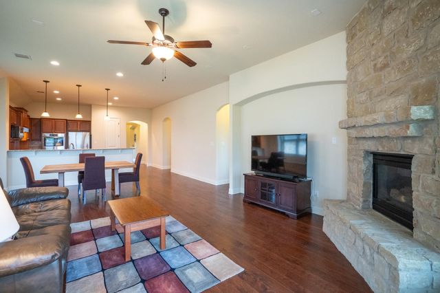 212 Tavish TRL, Austin, TX 78738