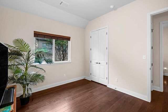 212 Tavish TRL, Austin, TX 78738