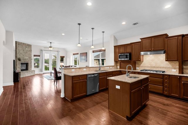 212 Tavish TRL, Austin, TX 78738