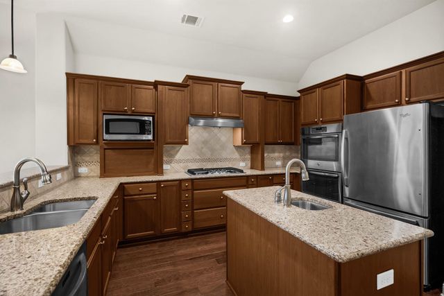 212 Tavish TRL, Austin, TX 78738