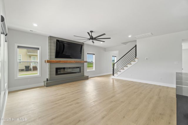 149 Pelican Pointe Drive, Elizabeth City, NC 27909