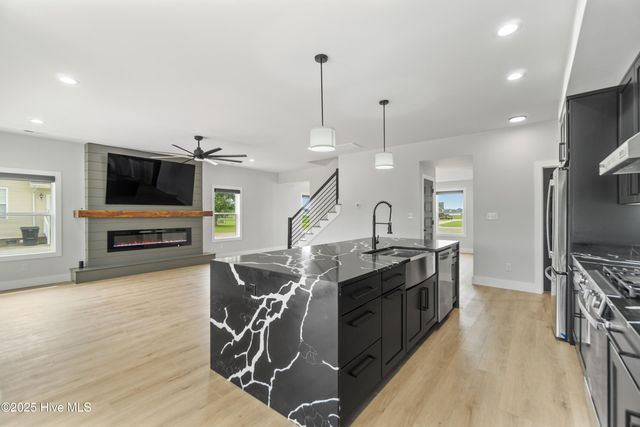 149 Pelican Pointe Drive, Elizabeth City, NC 27909