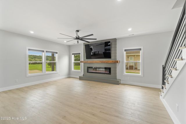 149 Pelican Pointe Drive, Elizabeth City, NC 27909