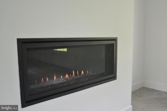 1436 E LAMPLIGHTER LN, North Wales, PA 19454