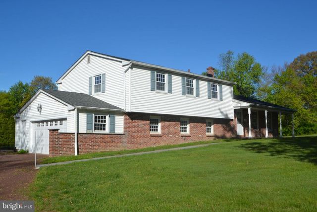 1436 E LAMPLIGHTER LN, North Wales, PA 19454