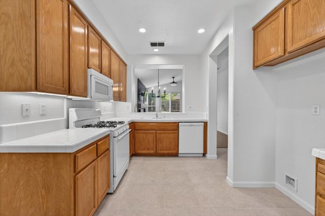 3203 Europa St, Roseville, CA 95661