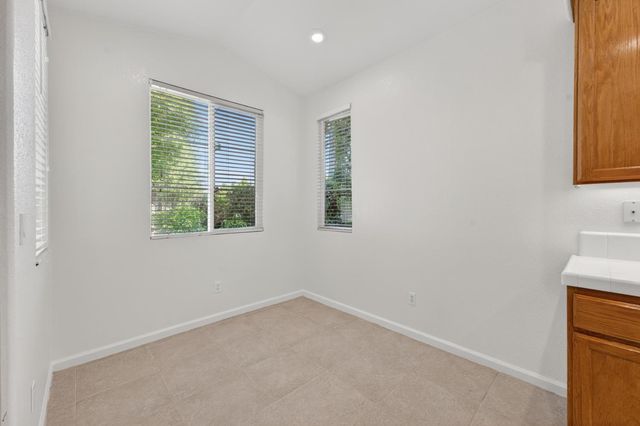 3203 Europa St, Roseville, CA 95661