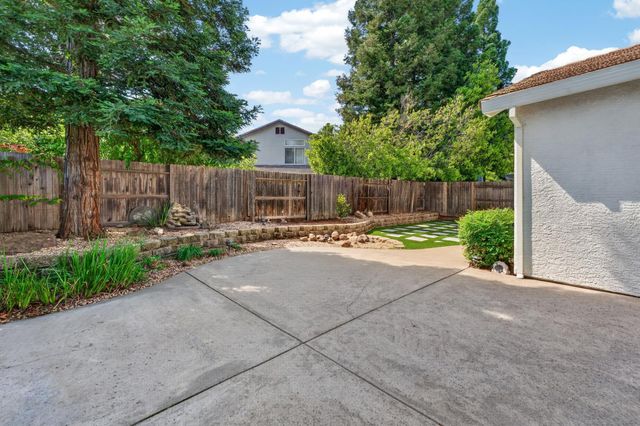 3203 Europa St, Roseville, CA 95661
