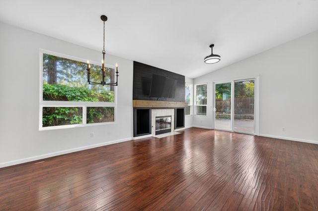3203 Europa St, Roseville, CA 95661