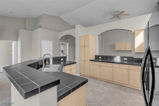 9639 Moonlit Sky Avenue, Las Vegas, NV 89147