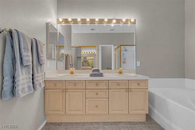 9639 Moonlit Sky Avenue, Las Vegas, NV 89147