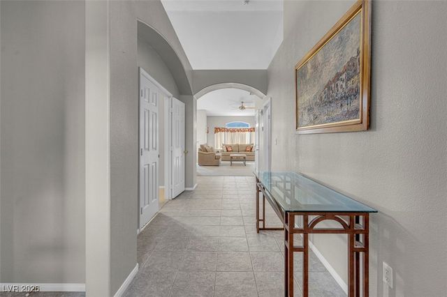 9639 Moonlit Sky Avenue, Las Vegas, NV 89147