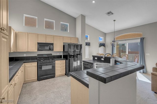 9639 Moonlit Sky Avenue, Las Vegas, NV 89147