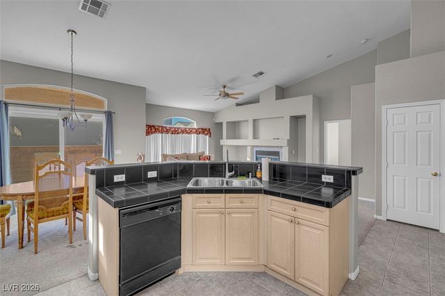 9639 Moonlit Sky Avenue, Las Vegas, NV 89147