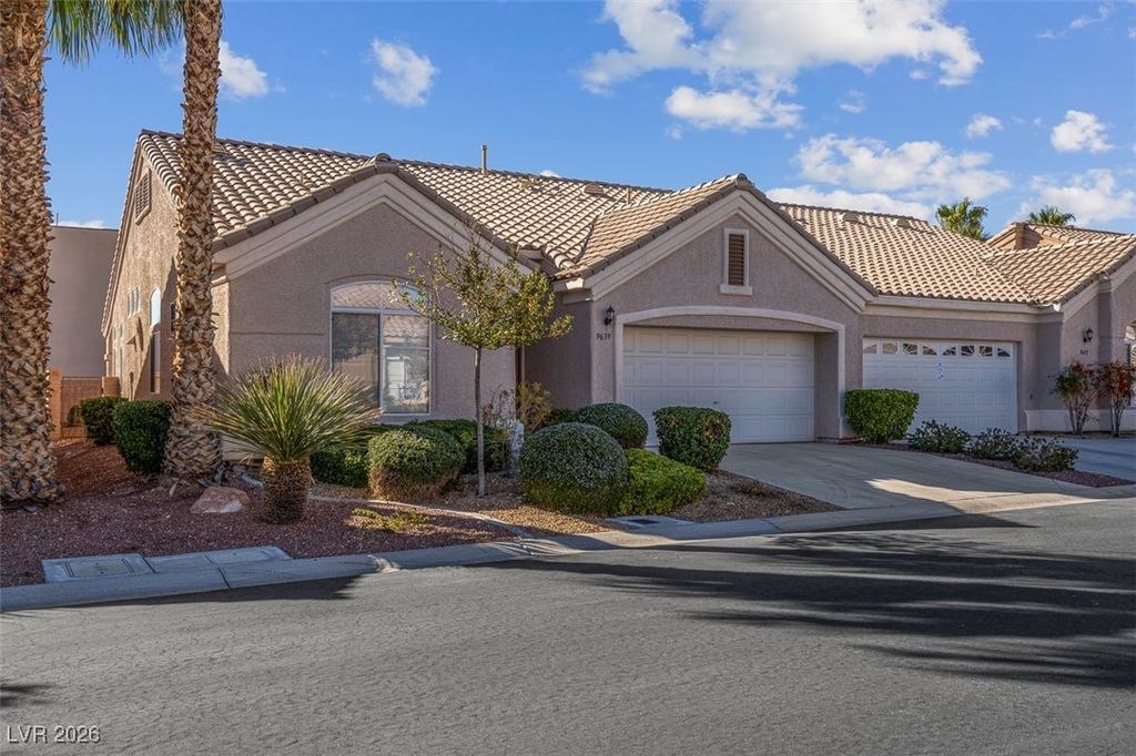 9639 Moonlit Sky Avenue, Las Vegas, NV 89147