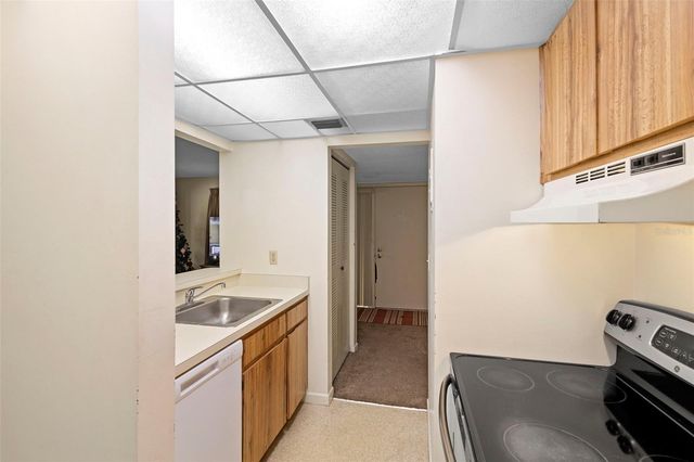 140 ORCHID WOODS COURT 17B, Deltona, FL 32725