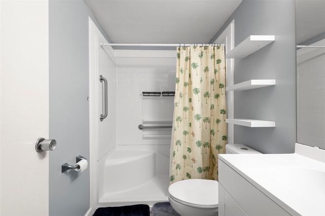 140 ORCHID WOODS COURT 17B, Deltona, FL 32725