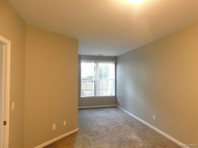 3907 Cherry Creek Lane, Sterling Heights, MI 48314