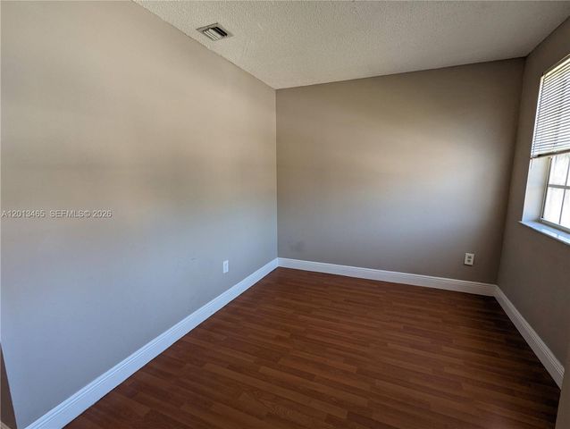 18308 NW 68th Ave D, Hialeah, FL 33015