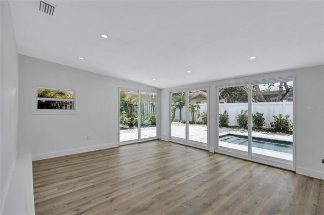 2647 SYDELLE STREET, Sarasota, FL 34237