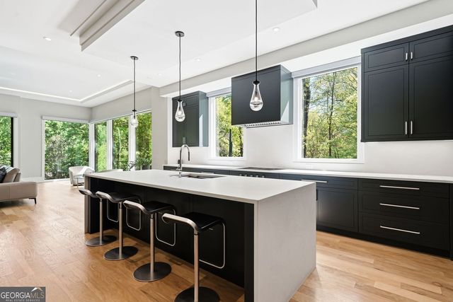575 Mountain Way NE, Atlanta, GA 30342