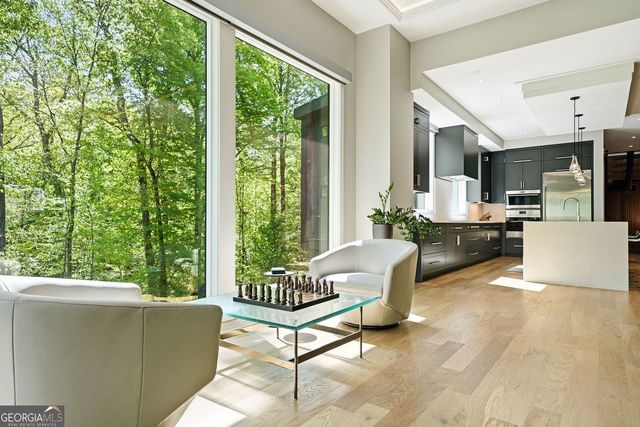 575 Mountain Way NE, Atlanta, GA 30342