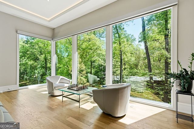 575 Mountain Way NE, Atlanta, GA 30342