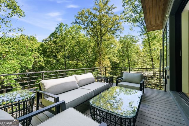 575 Mountain Way NE, Atlanta, GA 30342