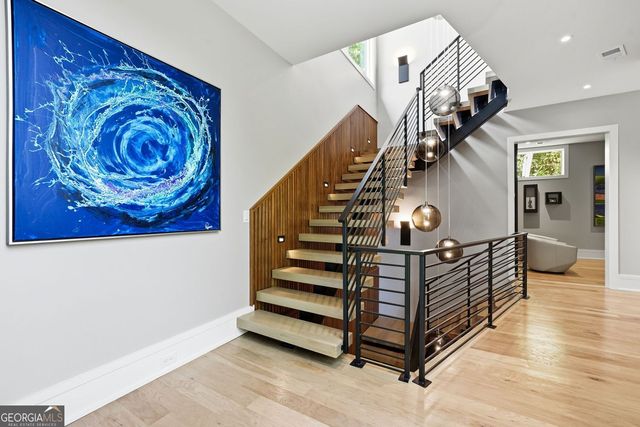 575 Mountain Way NE, Atlanta, GA 30342