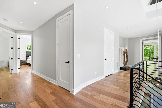 575 Mountain Way NE, Atlanta, GA 30342