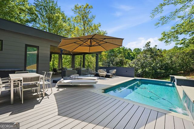 575 Mountain Way NE, Atlanta, GA 30342