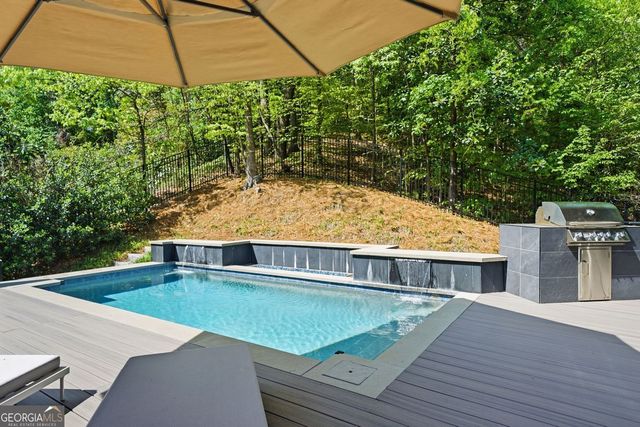 575 Mountain Way NE, Atlanta, GA 30342