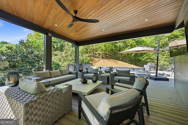 575 Mountain Way NE, Atlanta, GA 30342