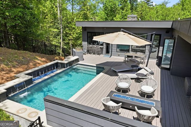 575 Mountain Way NE, Atlanta, GA 30342