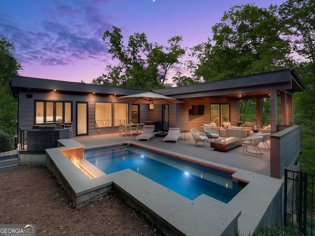 575 Mountain Way NE, Atlanta, GA 30342