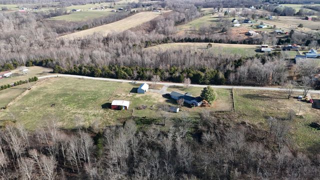 95 Fescue Ln, Lafayette, TN 37083